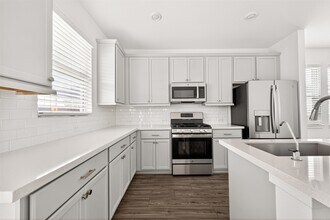Building Photo - 21815 White Bellflower Ln