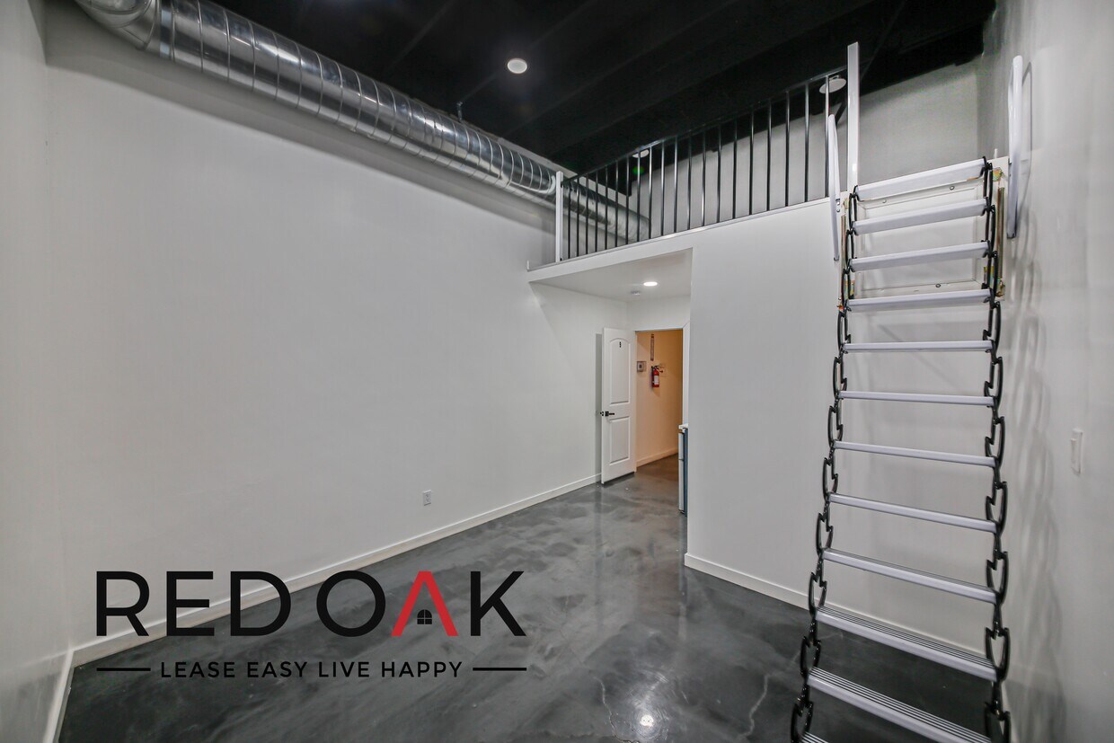 Foto del edificio - Amazing Studio Loft with a Work/Study Spac...