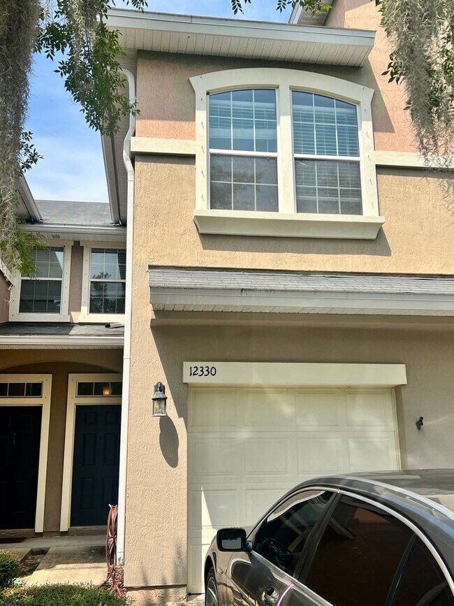 Foto del edificio - Spacious 3BR/2.5Baths Townhome on the Nort...