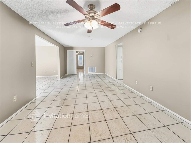 Building Photo - 612 Limetree Dr