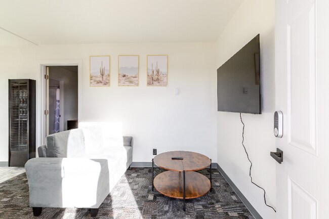 Foto del edificio - 3737 Sturgis Rd