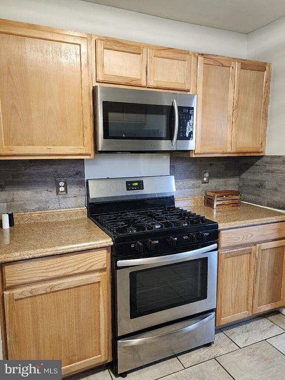 Building Photo - 1325 Bayard St