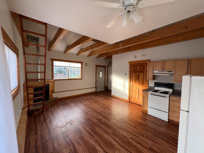 Foto del edificio - 7657 SE Market St