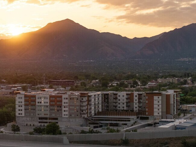 Views of Wasatch Mountains at Current Apartments in Salt Lake City - Current Apartments