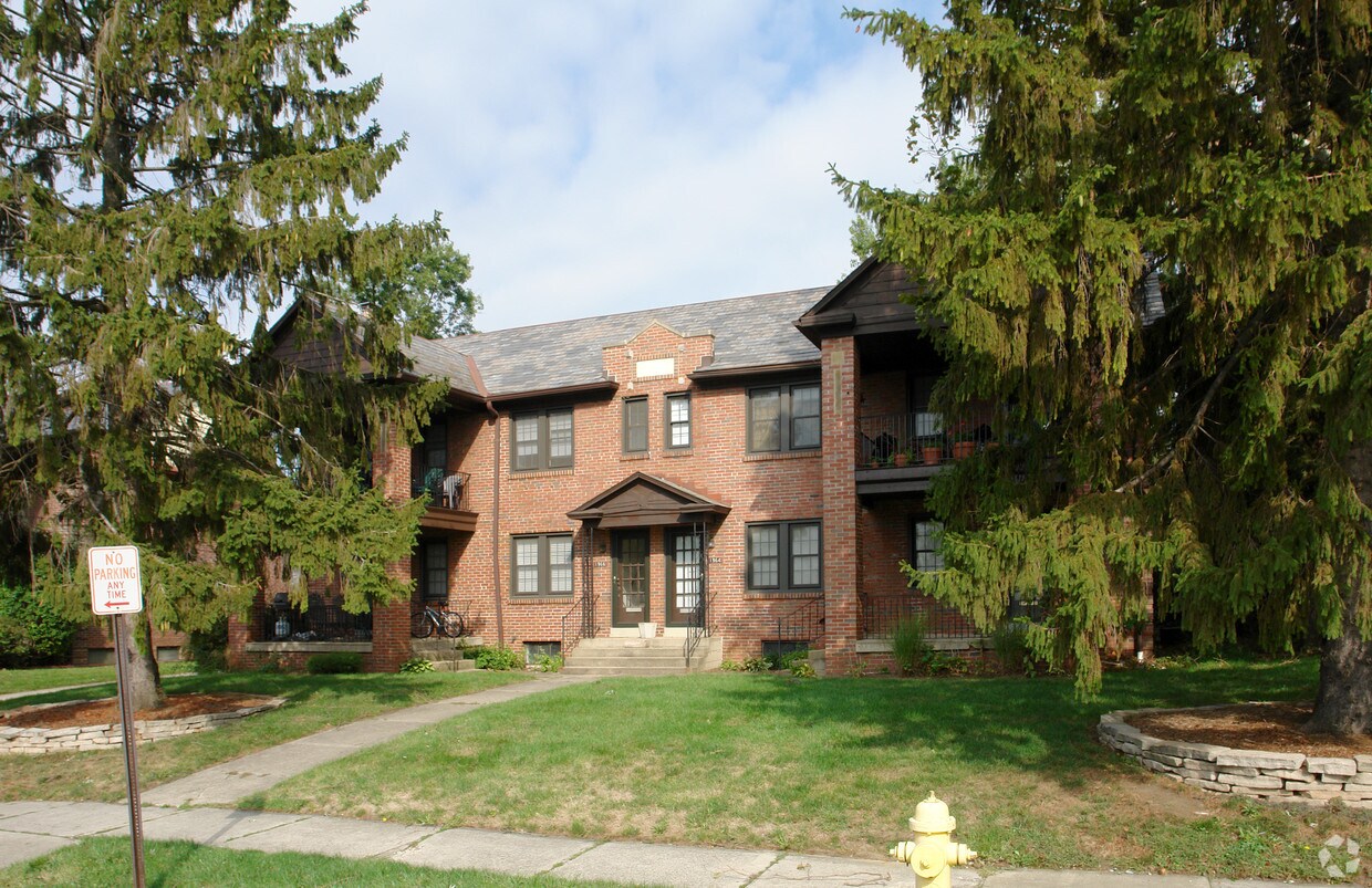 Foto del edificio - 1962-1968 Guilford Rd