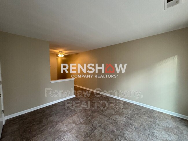 Building Photo - 3226 Lyndale Ave