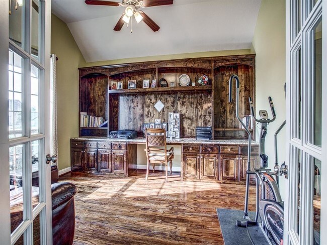 Foto del edificio - 133 Warwick Blvd