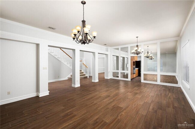 Foto del edificio - 6919 N 1st Ln