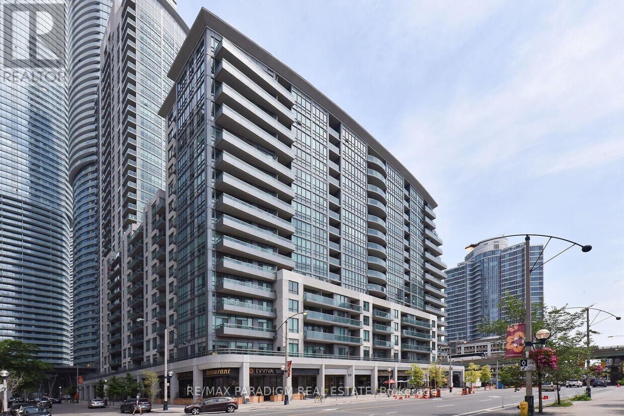 25325 Lower Simcoe St, Toronto, ON M5J 3A1 House for Rent in Toronto