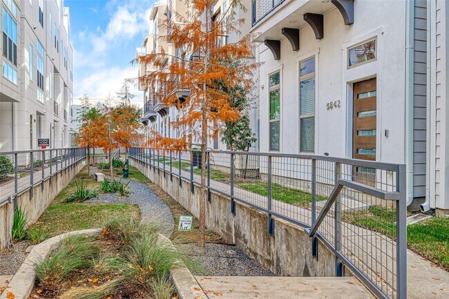 Foto del edificio - 5838 E Post Oak Ln