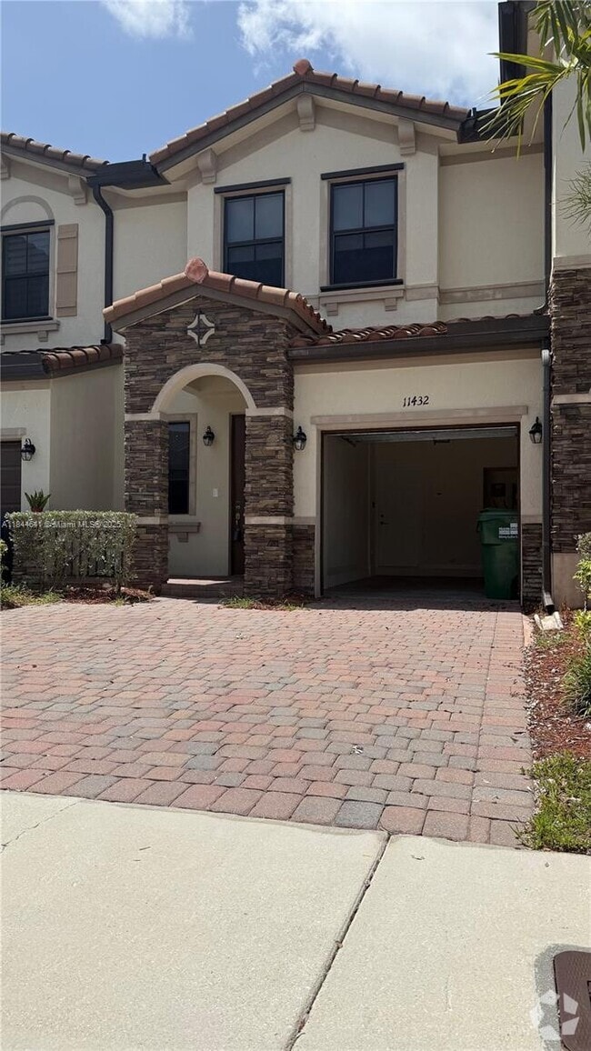 Building Photo - 11432 SW 252nd Ter