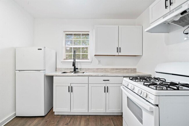 Foto del edificio - 7430 Mount St