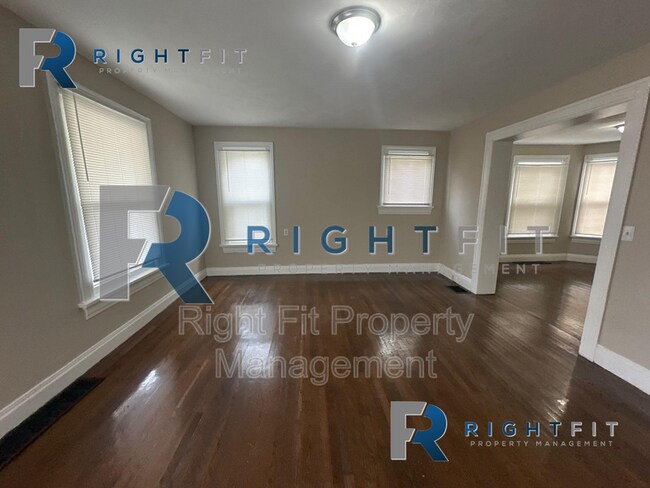 Foto del edificio - 48 W Norman Ave