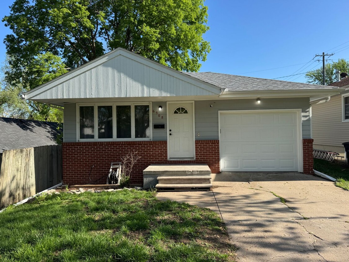 Primary Photo - Charming Midtown 3BR Near Benson & UNO for...