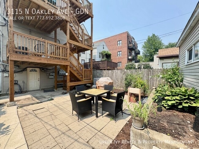 Photo - 3115 N Oakley Ave Apartment