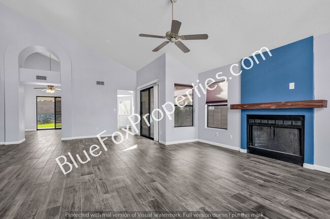 Building Photo - 9810 Amarosa