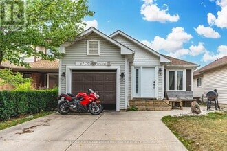 Building Photo - 69 Moir Crescent