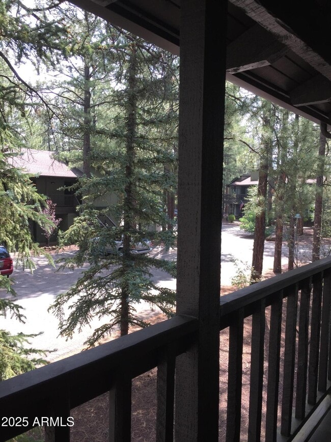 Building Photo - 4479 Resort Loop