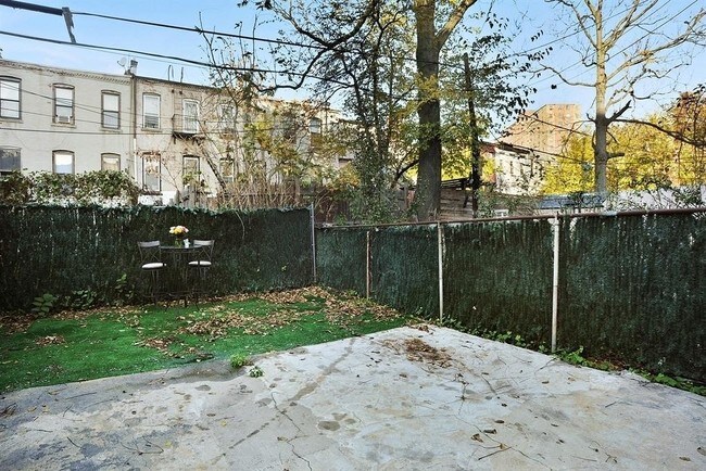 Building Photo - 839 Lafayette Ave