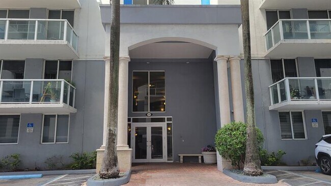 Foto del edificio - 5091 NW 7th St