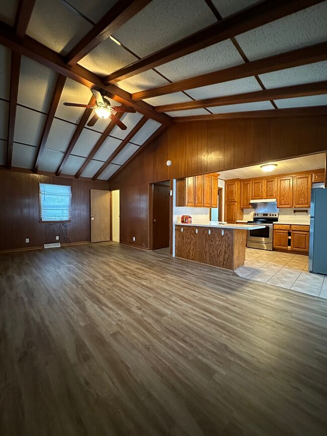 Foto del edificio - Single-Family home located in Baraboo, WI!