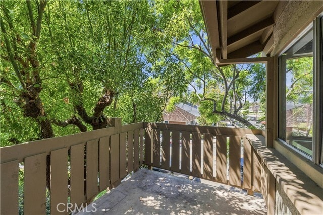 Building Photo - 128 Clearbrook