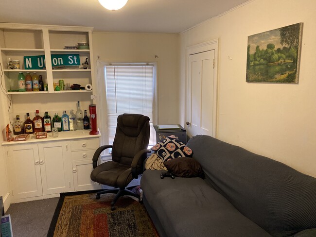 Building Photo - 68 Elmwood Ave