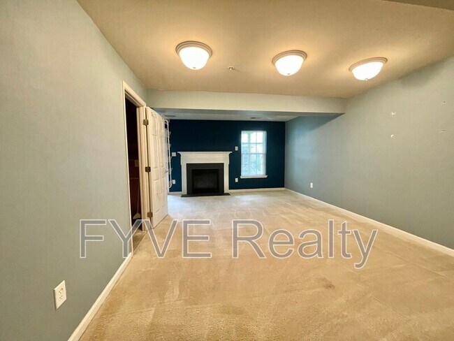 Building Photo - 723 Olive Wood Ln