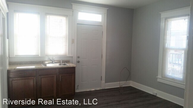 Building Photo - 3 br, 1 bath House - 48 N. 98th St.