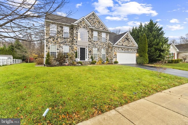 Building Photo - 144 Edgar Rd