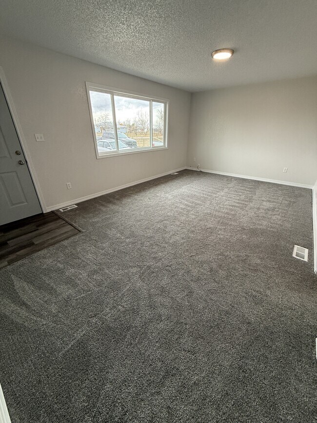 Building Photo - 6233 43rd St SW