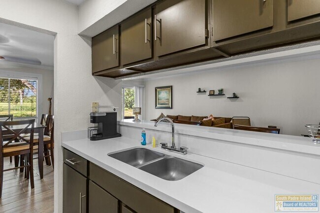 Foto del edificio - 4601 Carmen Ave