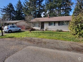 Building Photo - 619 NE 117th Ave