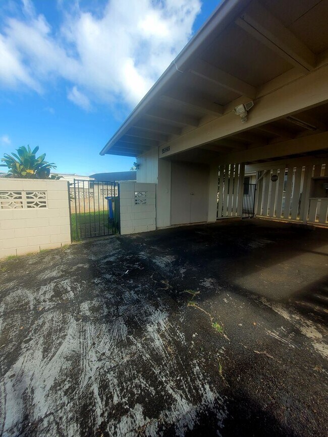 Foto del edificio - AVAILABLE | 4 Bedroom, 2 Bathroom Single L...
