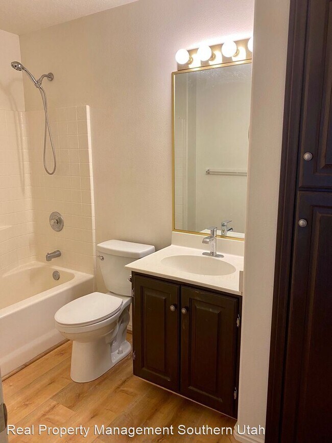 Building Photo - 3 br, 2.5 bath House - 1591 W 1170 N #24