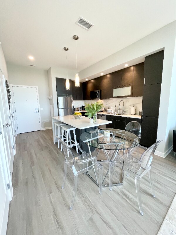 Foto del edificio - 5410 McGrath Blvd