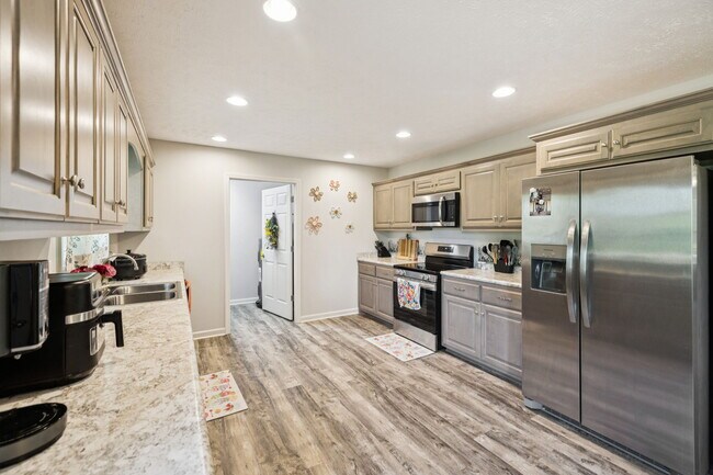 Foto del edificio - 372 Summitville Rd