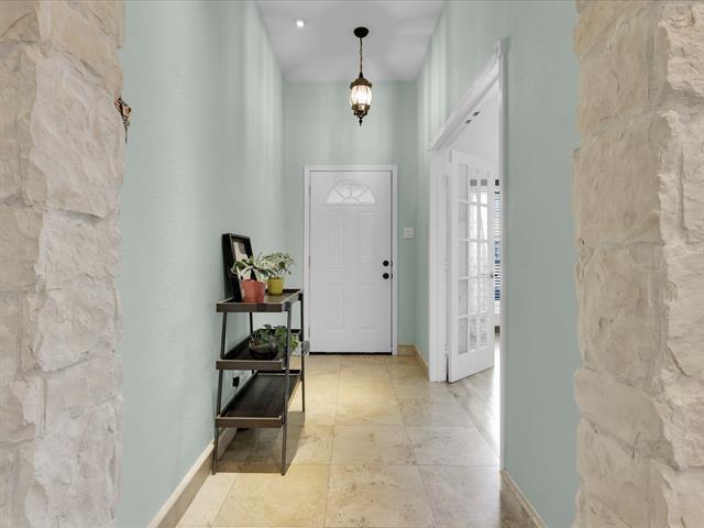 Foto del edificio - 3003 Creekwood Dr