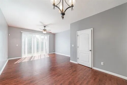 Foto del edificio - Beautiful 2 Bedroom 2.5 Bath Townhome loca...