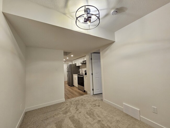 Building Photo - 6355 King Wynd SW