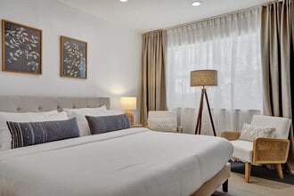 Building Photo - 851 N Surf Rd