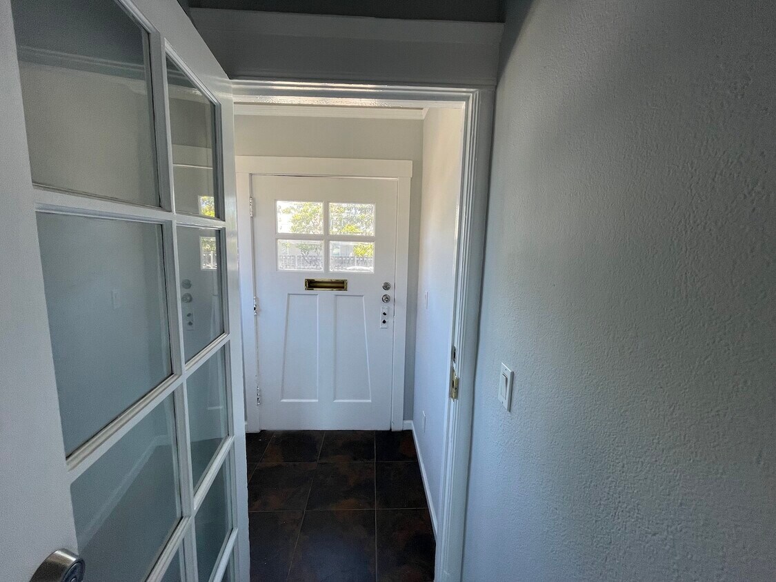 2324 Pacific Ave, Alameda, CA 94501 Townhome Rentals in Alameda CA