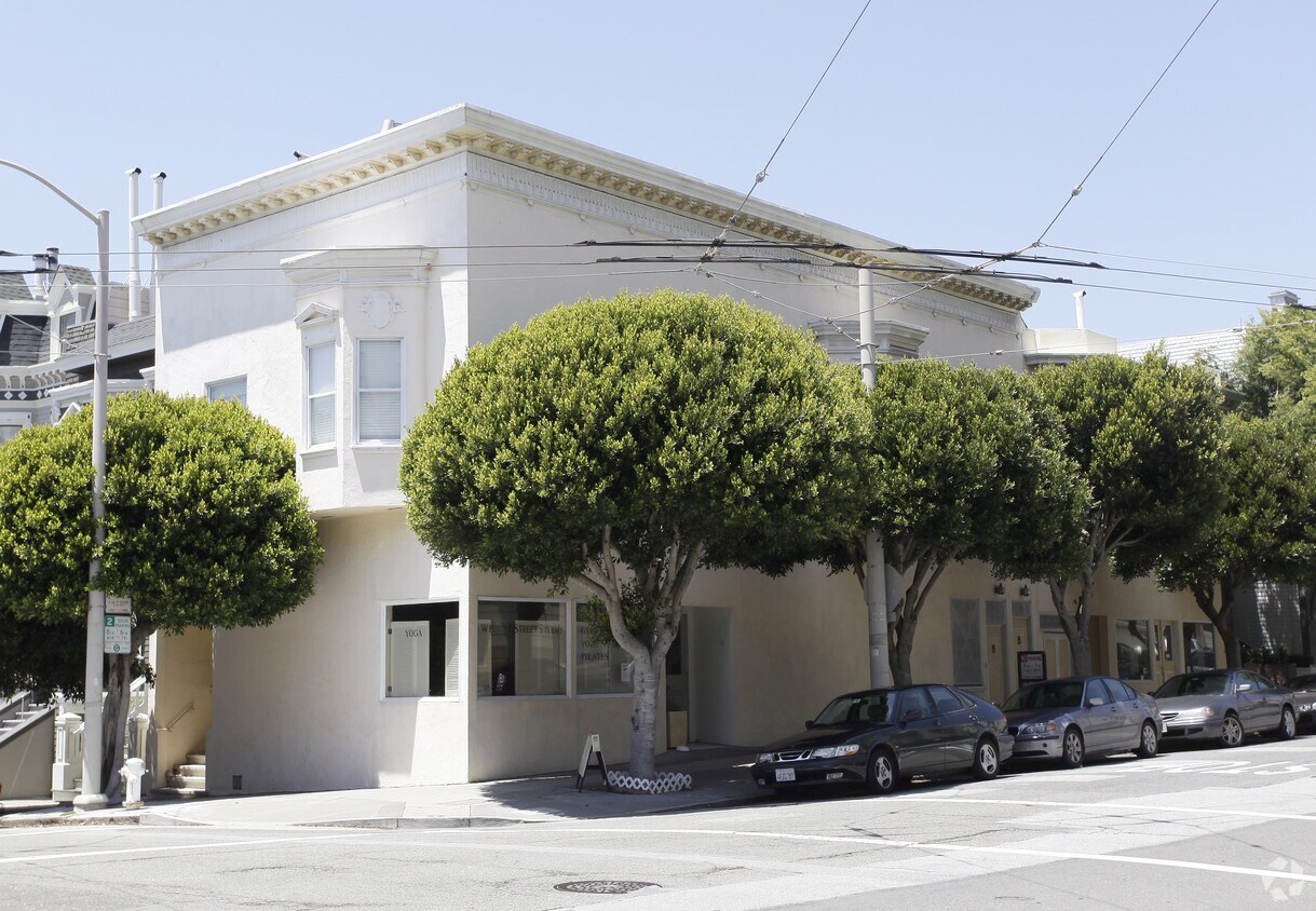 Primary Photo - 2301 Pacific Ave