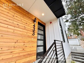 Building Photo - 433 19th Ave E