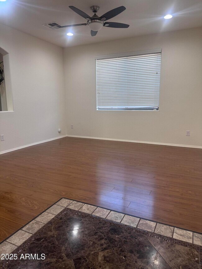 Foto del edificio - 2234 W Peak View Rd