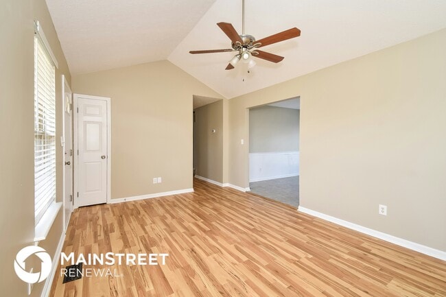 Building Photo - 176 Dogwood Run