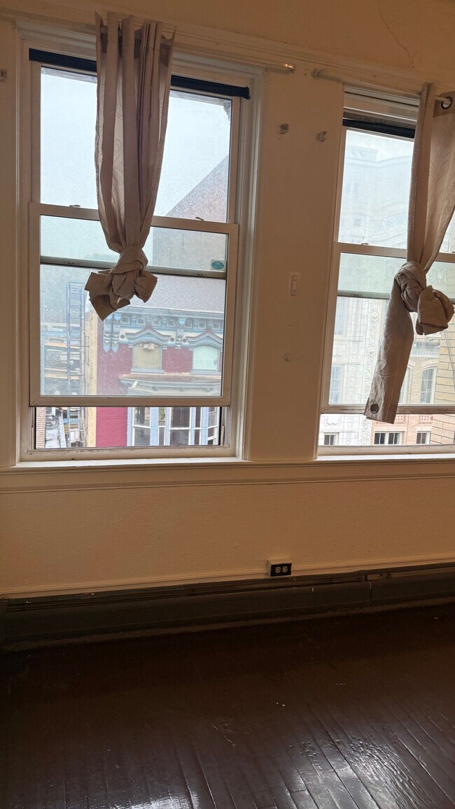 Foto del edificio - 79 4th St