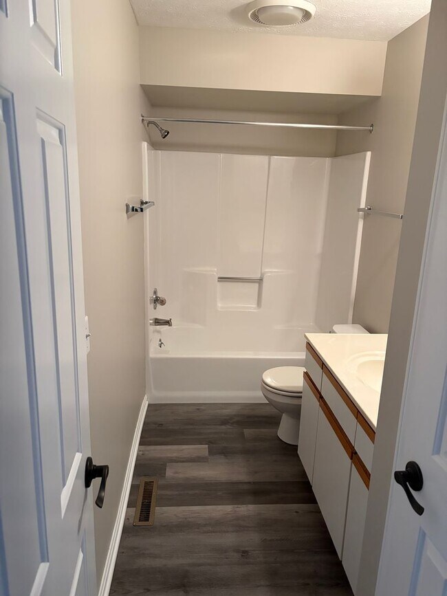 Foto del edificio - 3 Bedroom 2 Bath Condo