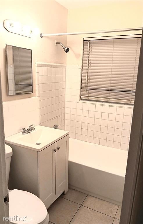 Foto del edificio - 3 br, 1 bath House - 131 NE 15th Ave