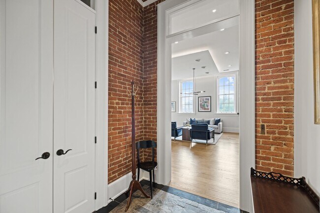 Foto del edificio - 725 5th St SE